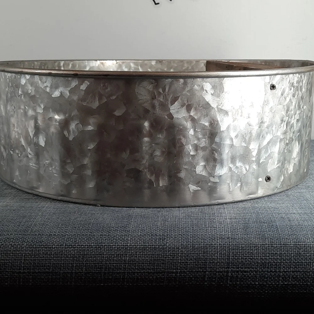 Round Wall Shelf Galvanized Metal Country Farm Scene Barn USA Flag Cows